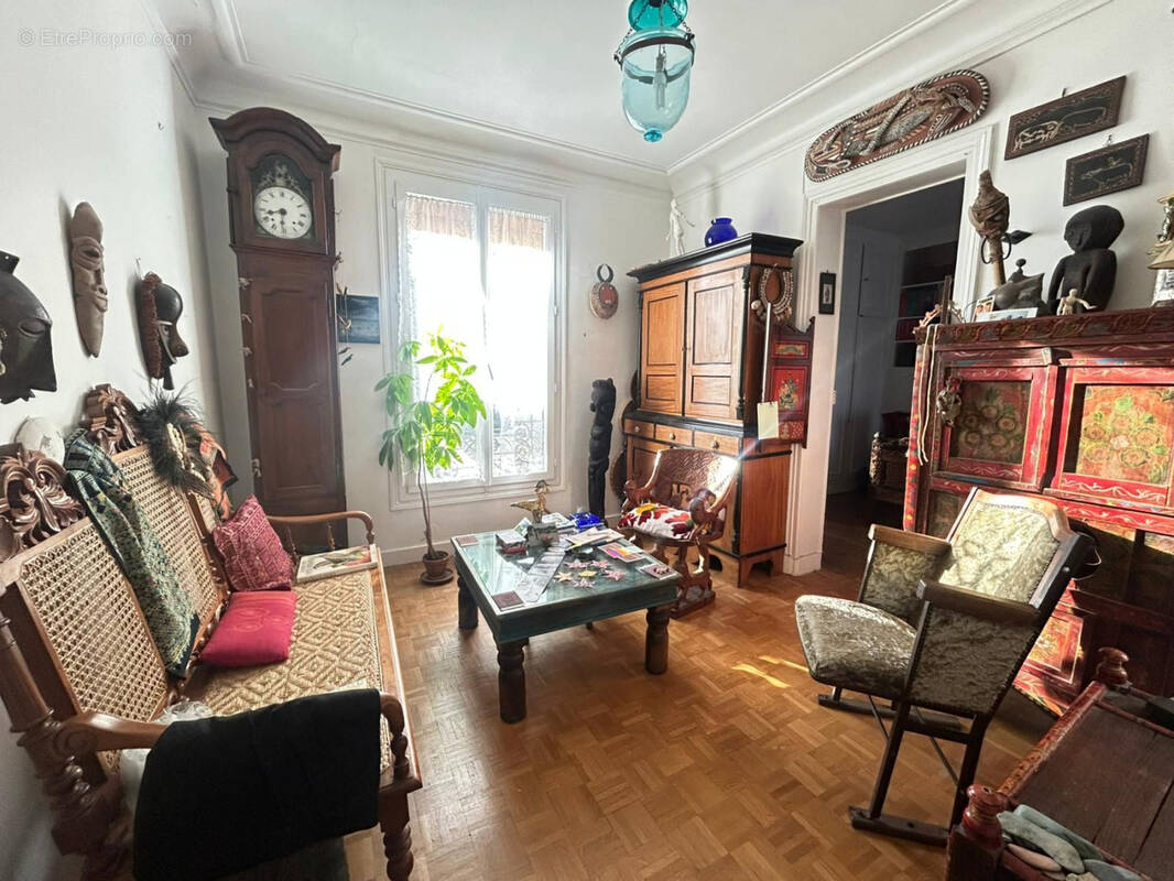 Appartement à PARIS-18E