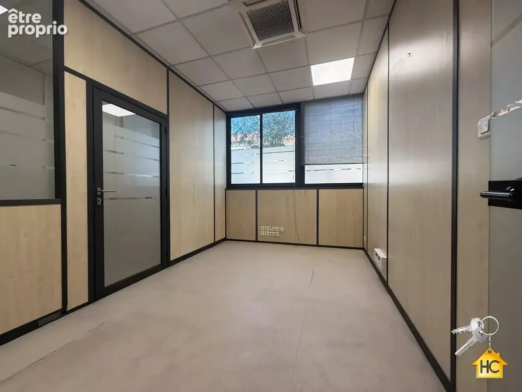 Mur commerce 134 m2 - photo 4