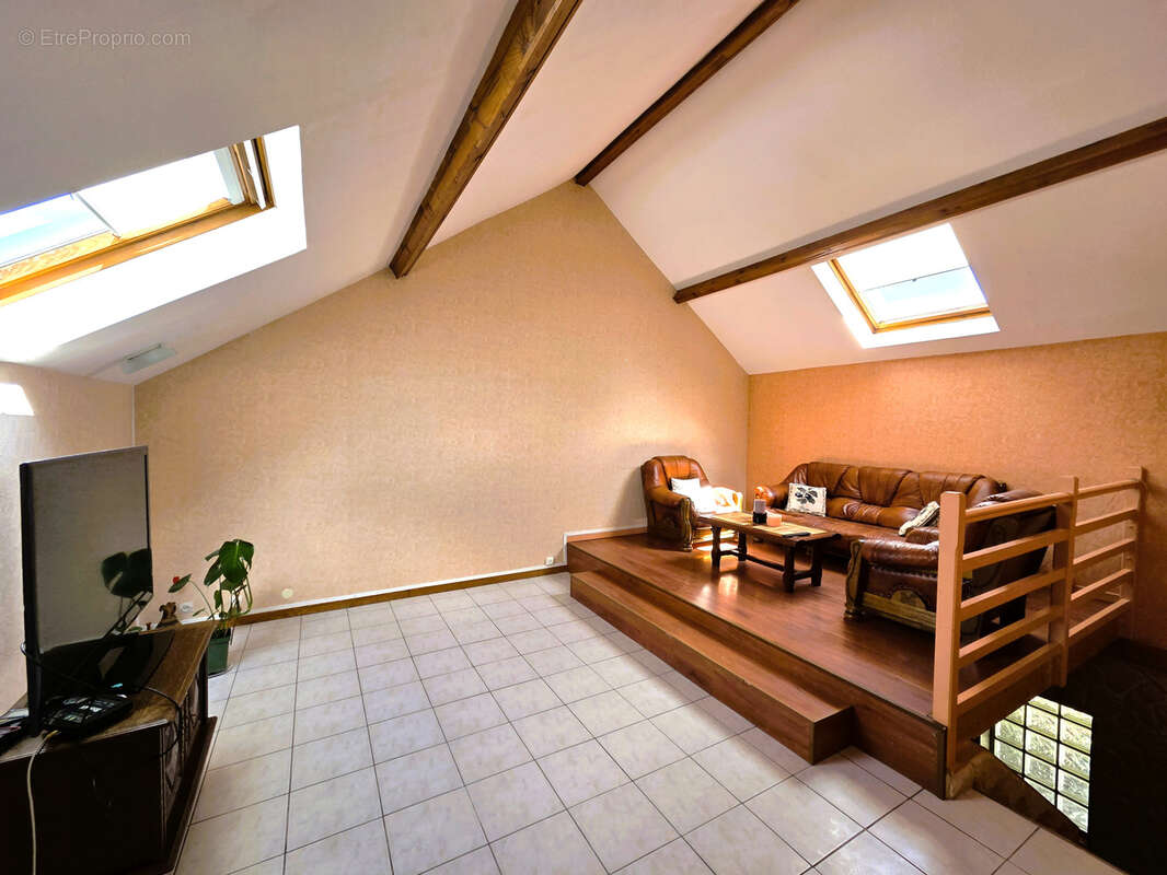 Maison à SAVIGNY-SUR-ORGE