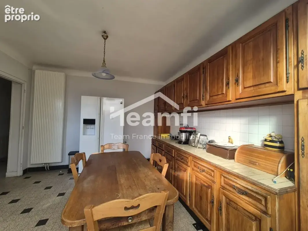 Maison 109 m² à Thiers  - photo 2