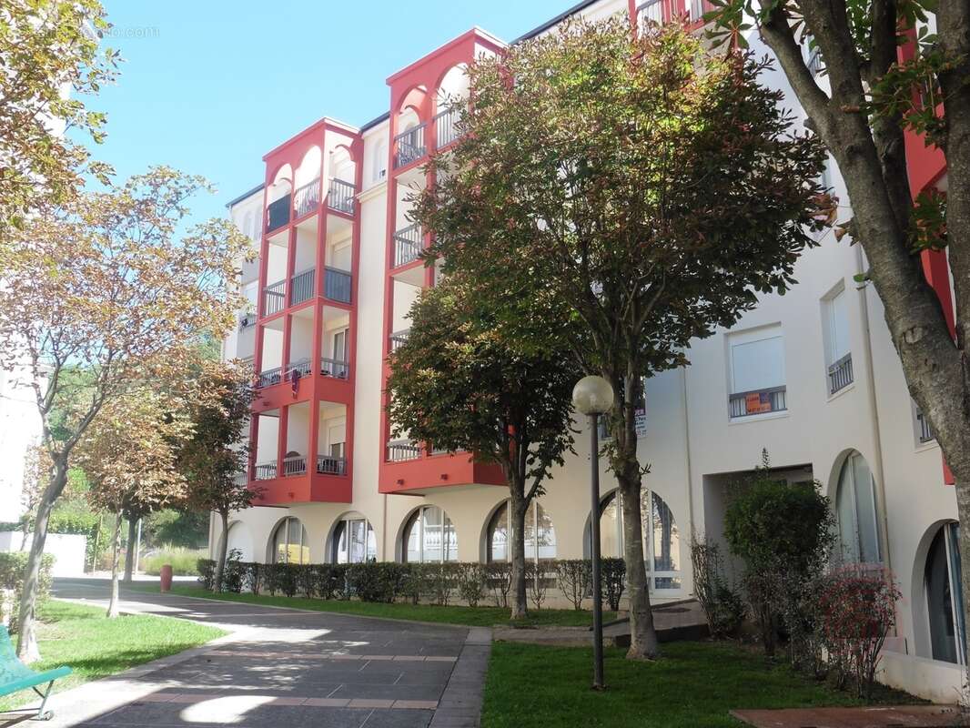 Appartement à LAMALOU-LES-BAINS