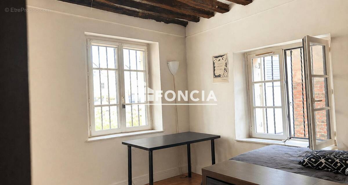 Appartement à VERSAILLES