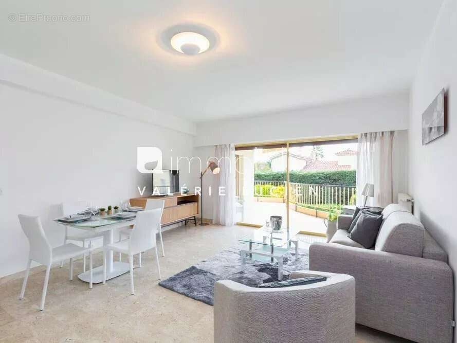 Cannes – Maison rénovée à deux pas des plages - photo 8