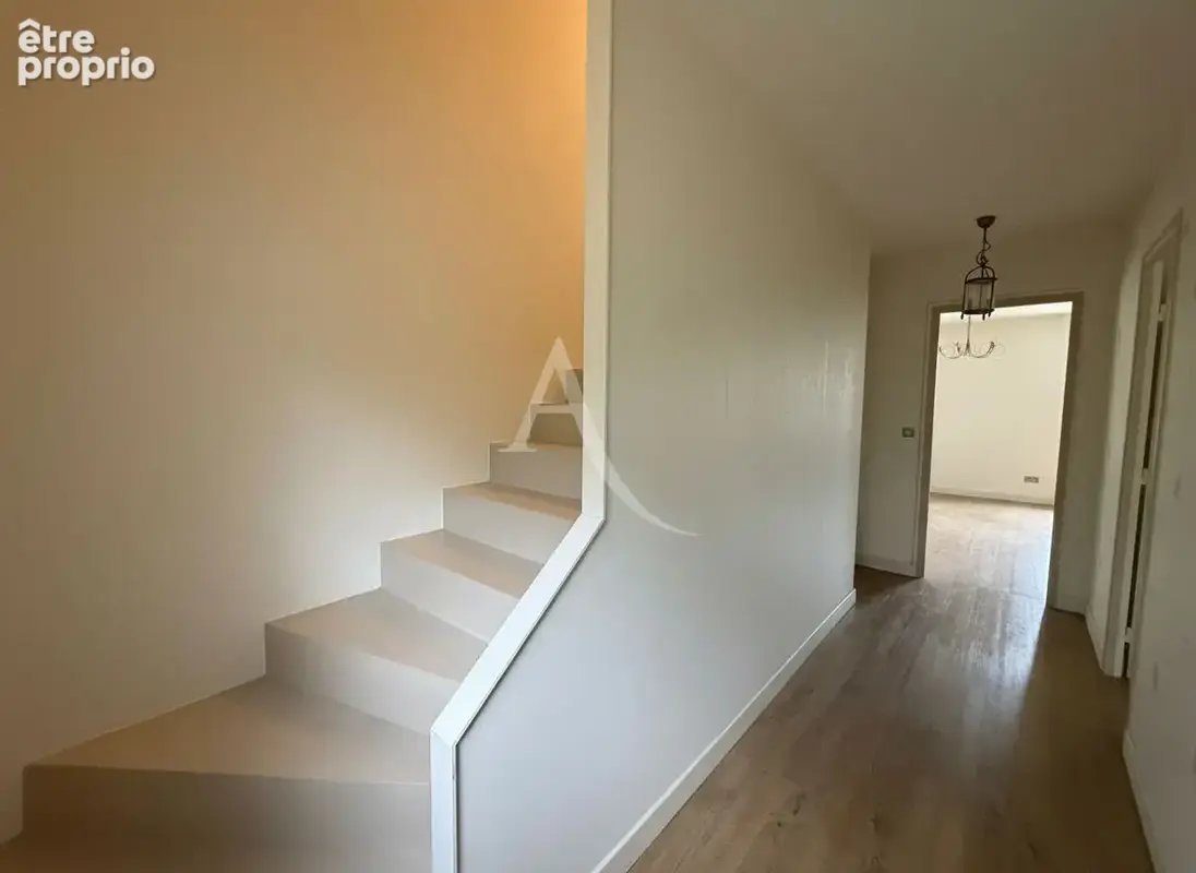 Maison de 125 m²  3 chambres avec jardin et potentiel d'évolution - photo 6