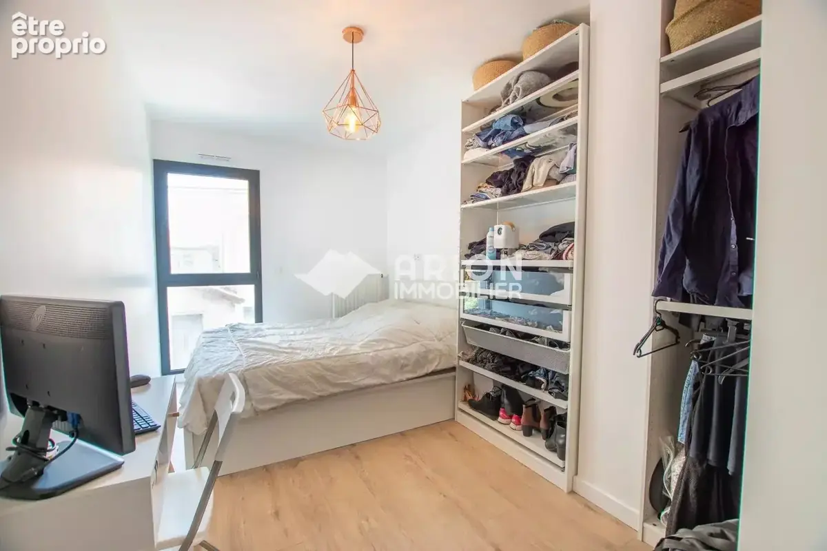 Appartement 3 pièces de standing à 10 minutes à pied du métro Montreuil-Hôpital - photo 9
