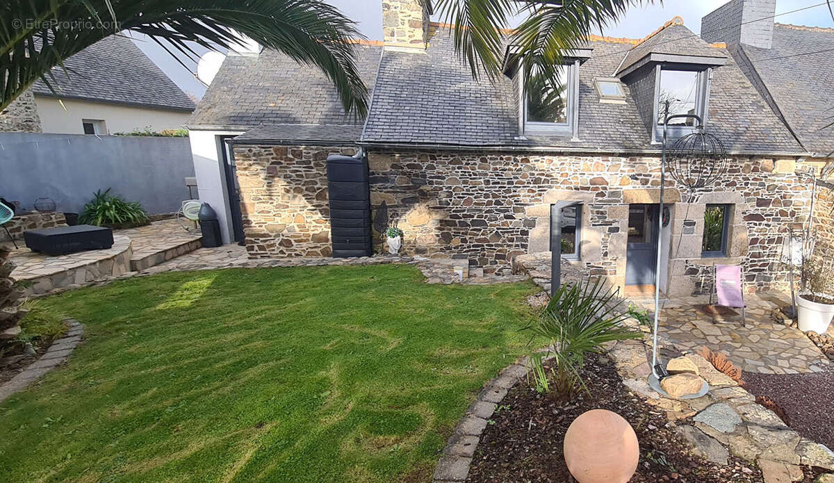 BINIC, quartier résidentiel, maison en pierre à vendre - photo 12