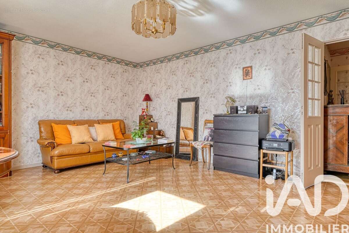 Photo 6 - Appartement à VERNEUIL-SUR-SEINE