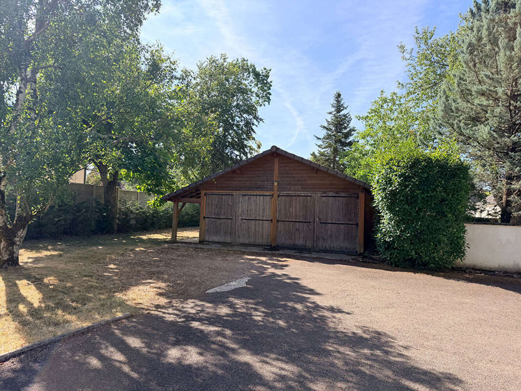 Grande maison à Varennes Vauzelles de 332 m2 hab avec train de 1756 m² et piscine - photo 13