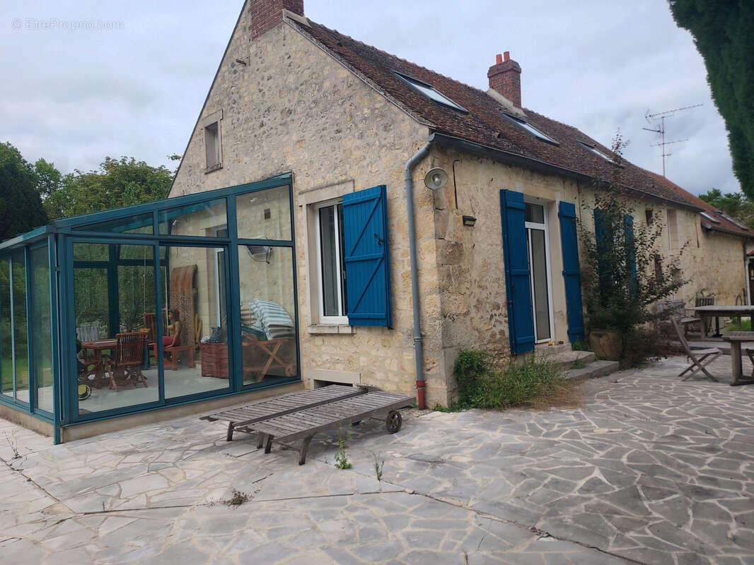 Maison à NESLES-LA-VALLEE