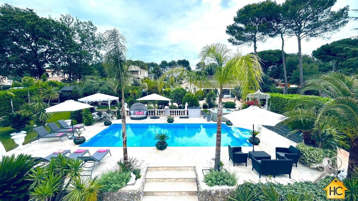 Maison à MOUANS-SARTOUX
