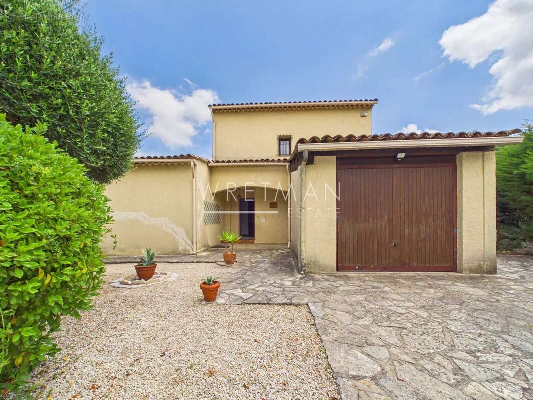 Maison à CAGNES-SUR-MER