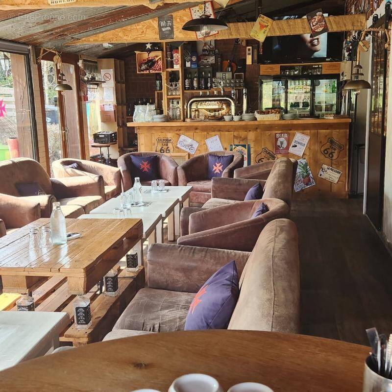 Commerce à ROUXMESNIL-BOUTEILLES