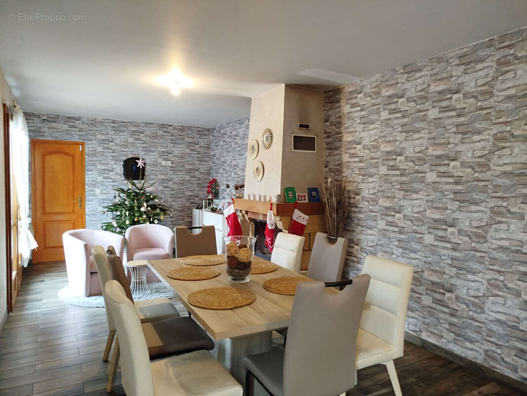 Maison à SAINT-AUBIN-EN-BRAY