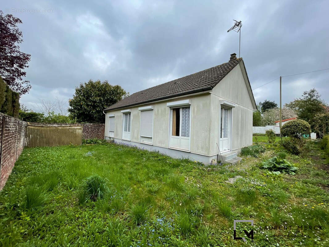 Maison à SAINT-MARTIN-AU-LAERT