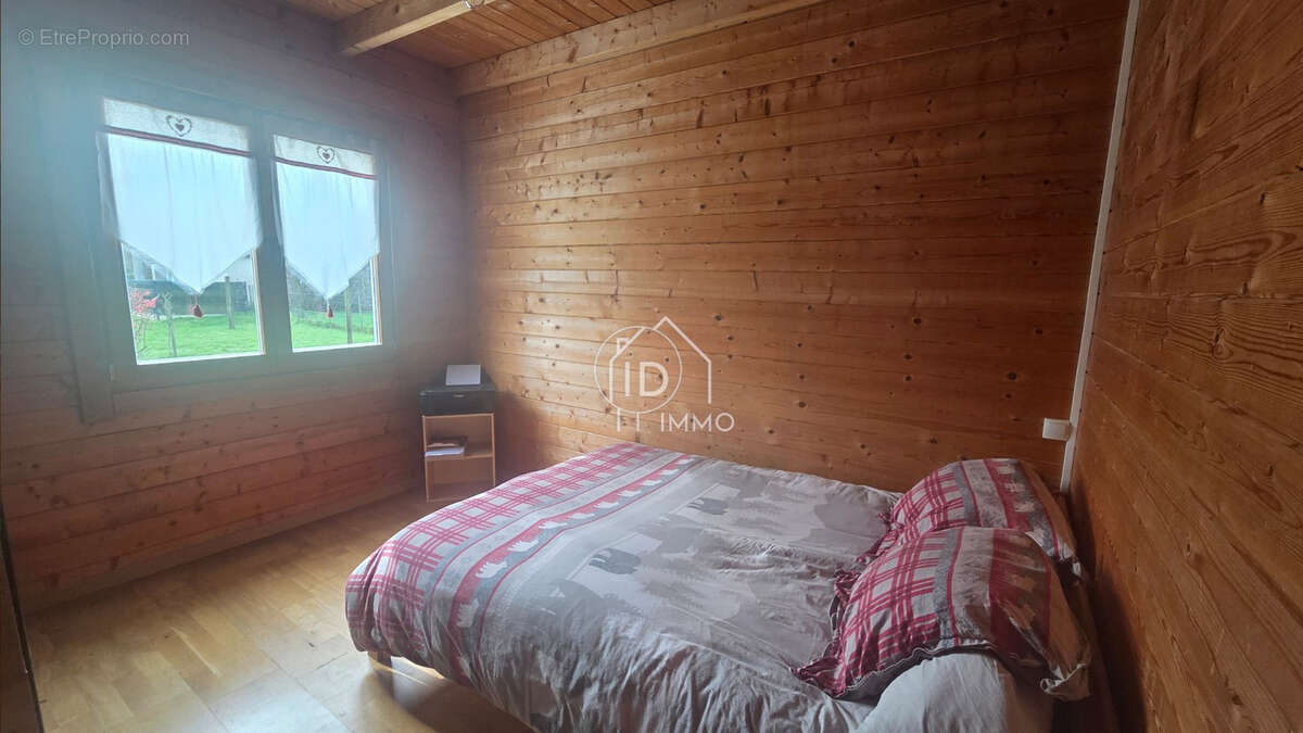 Maison à MOULIN-NEUF