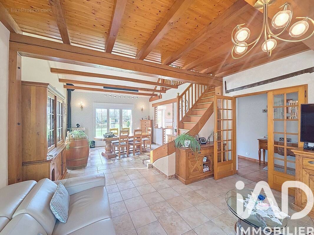 Photo 1 - Maison à ATTIN
