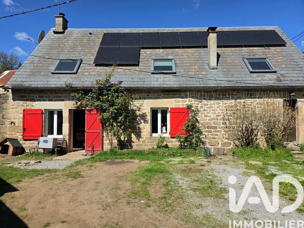 Photo 1 - Maison à PEYRELEVADE