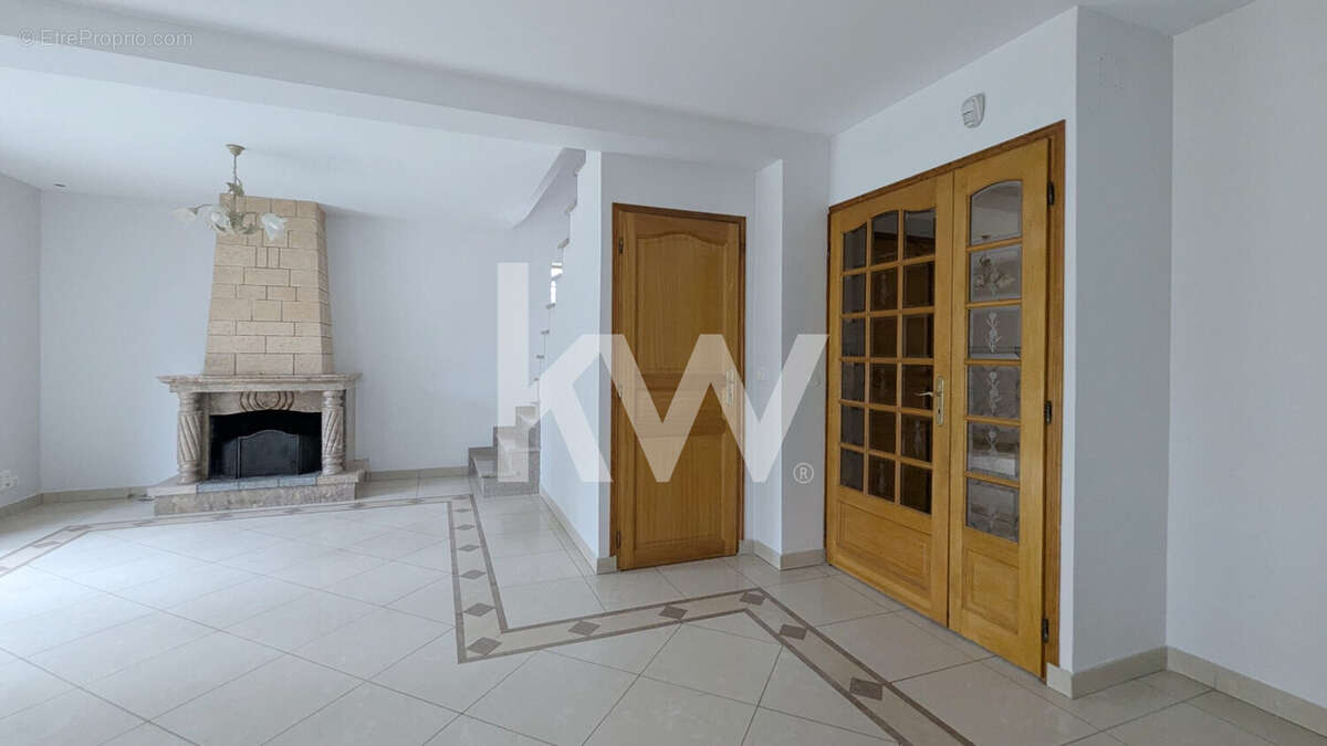 Maison 139 m² à Saint-Gratien  - photo 7