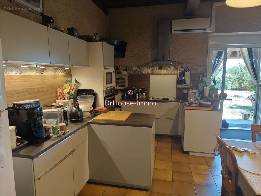 Maison 196 m² à Loupiac-De-La-Reole  - photo 24