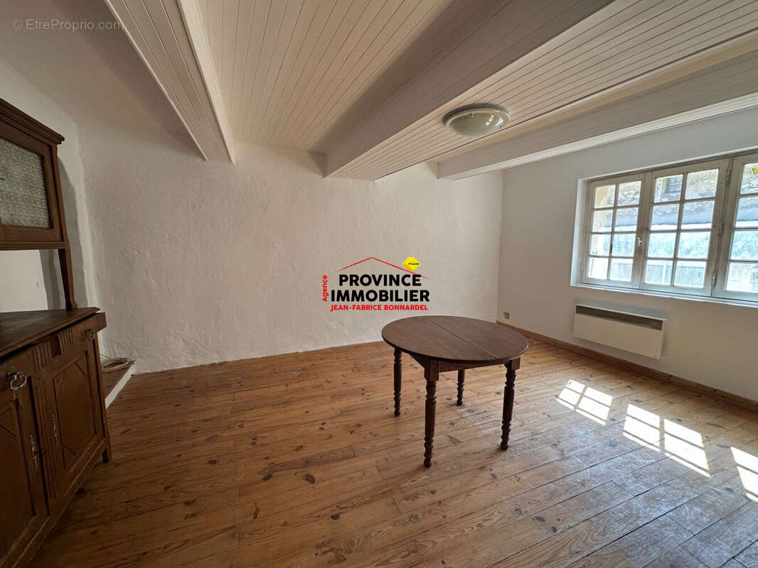 Maison 158 m² à Reauville  - photo 6