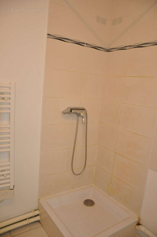 Bel appartement de 25,44 m2, lumineux, avec terrasse de 8 m2, exposé à l'Ouest, sans vis-à-vis, tram à 2 minut - photo 10