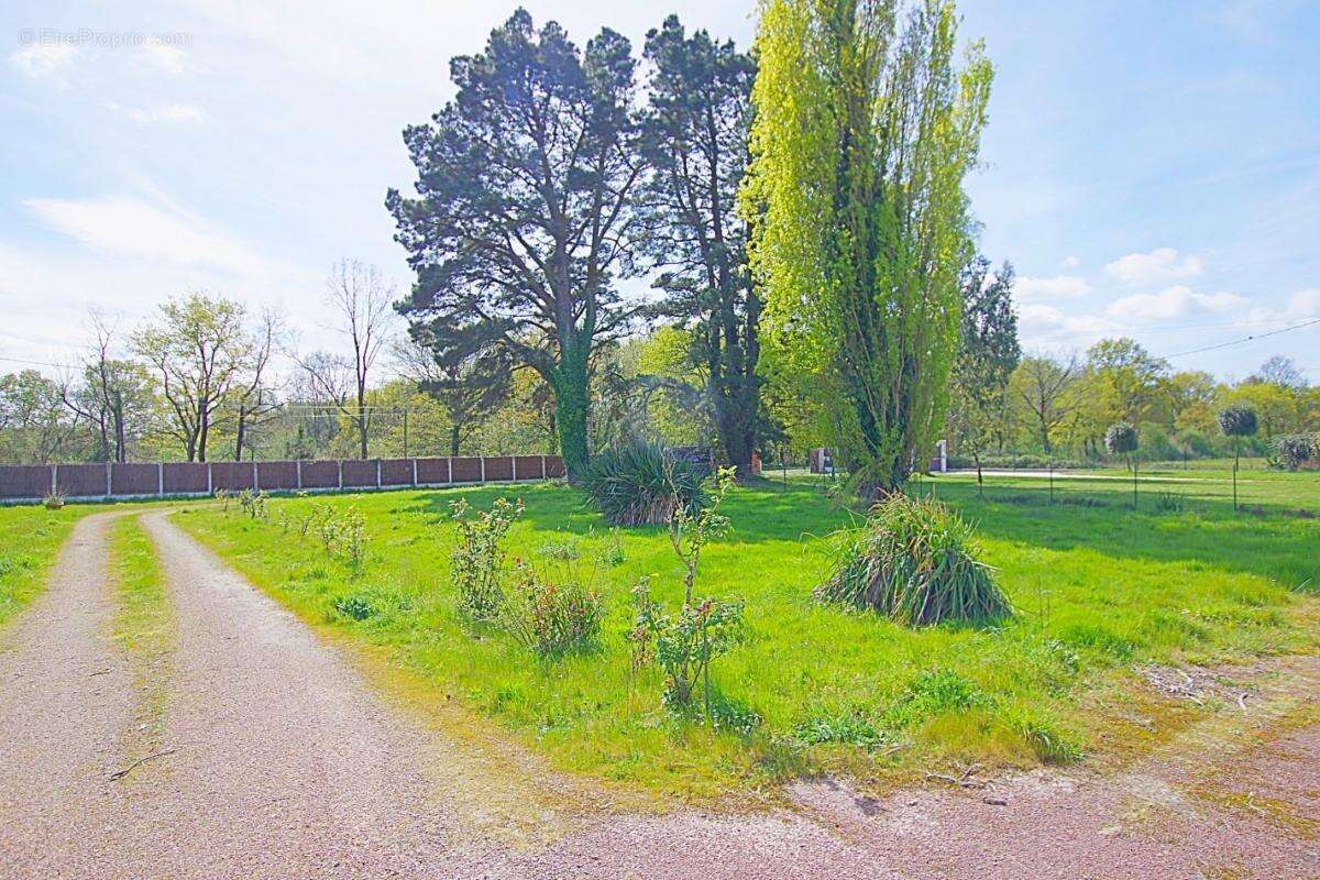 Maison à LE GIROUARD