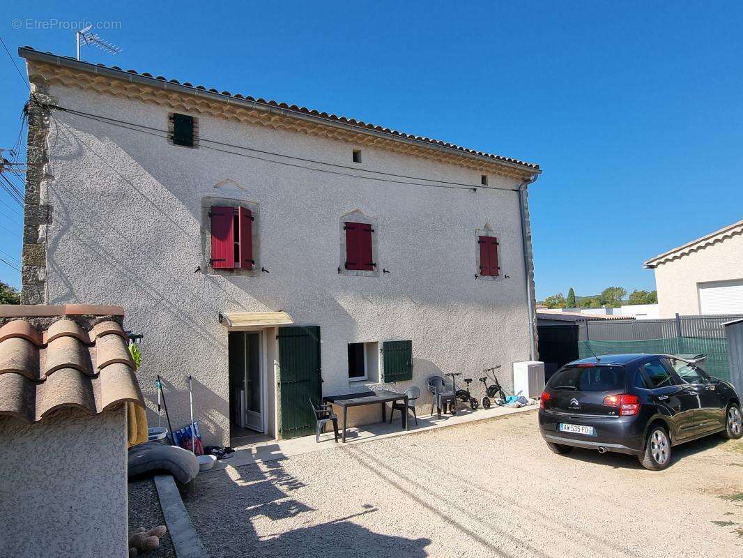Spécial Investisseur – Mas en Pierre Rénové (2 Logements Loués) - photo 14