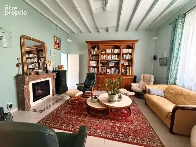 Maison 7 pièces 195 m² à vendre à Loudun (86200) - photo 2