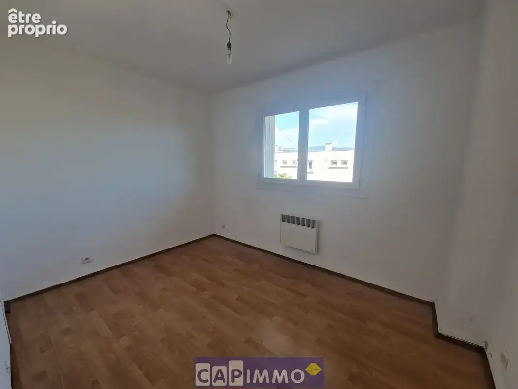 Appartement T3 avec balcon, cave et parking à Toulon - photo 7