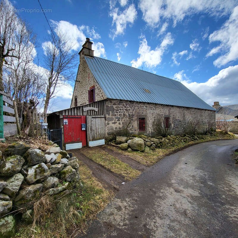 Maison à SAINT-SATURNIN