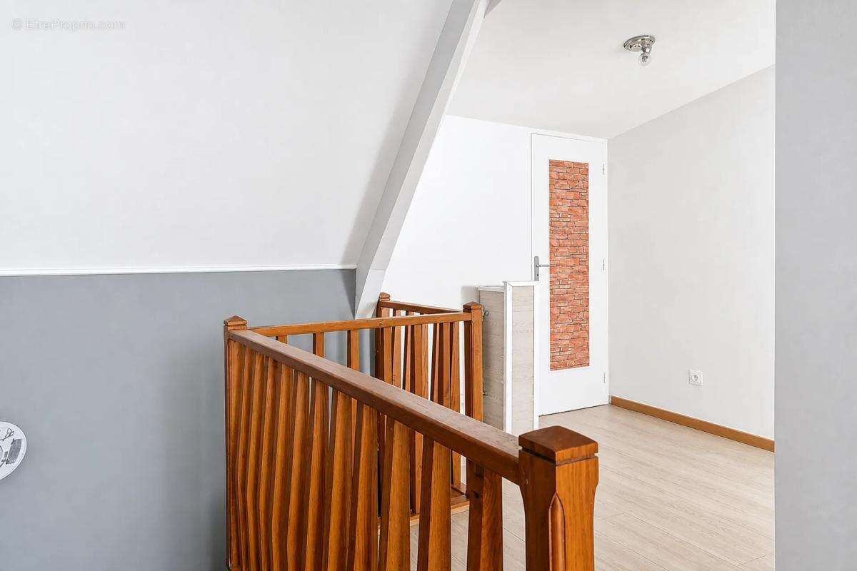 Maison spacieuse 8 pièces rénovée à Montbazens - photo 12