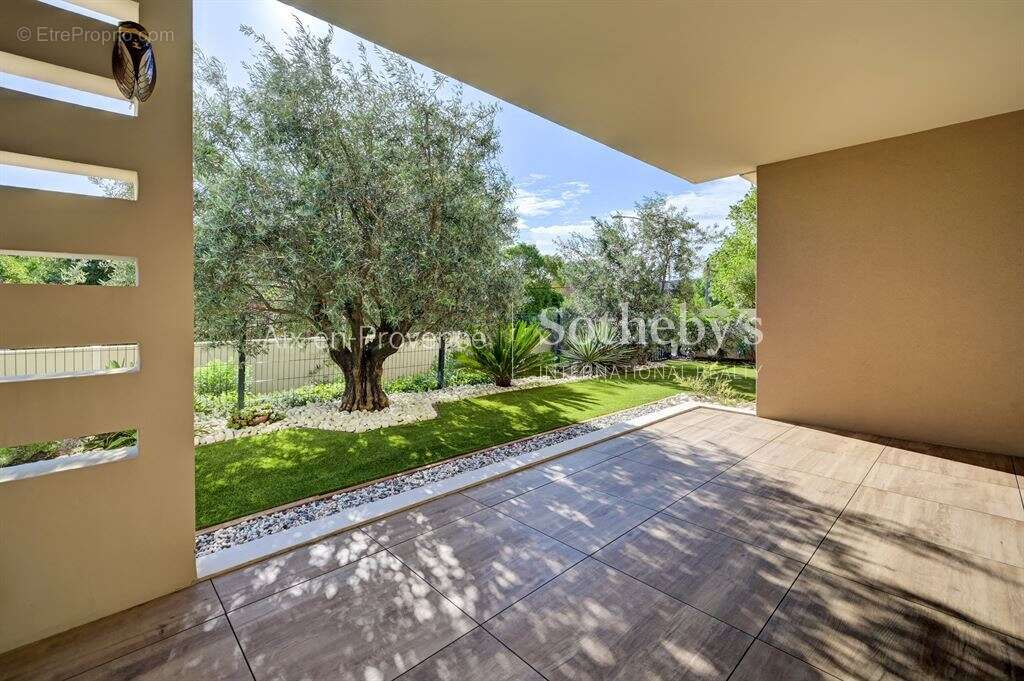 Appartement centre ville terrasse /jardin/garage - photo 6