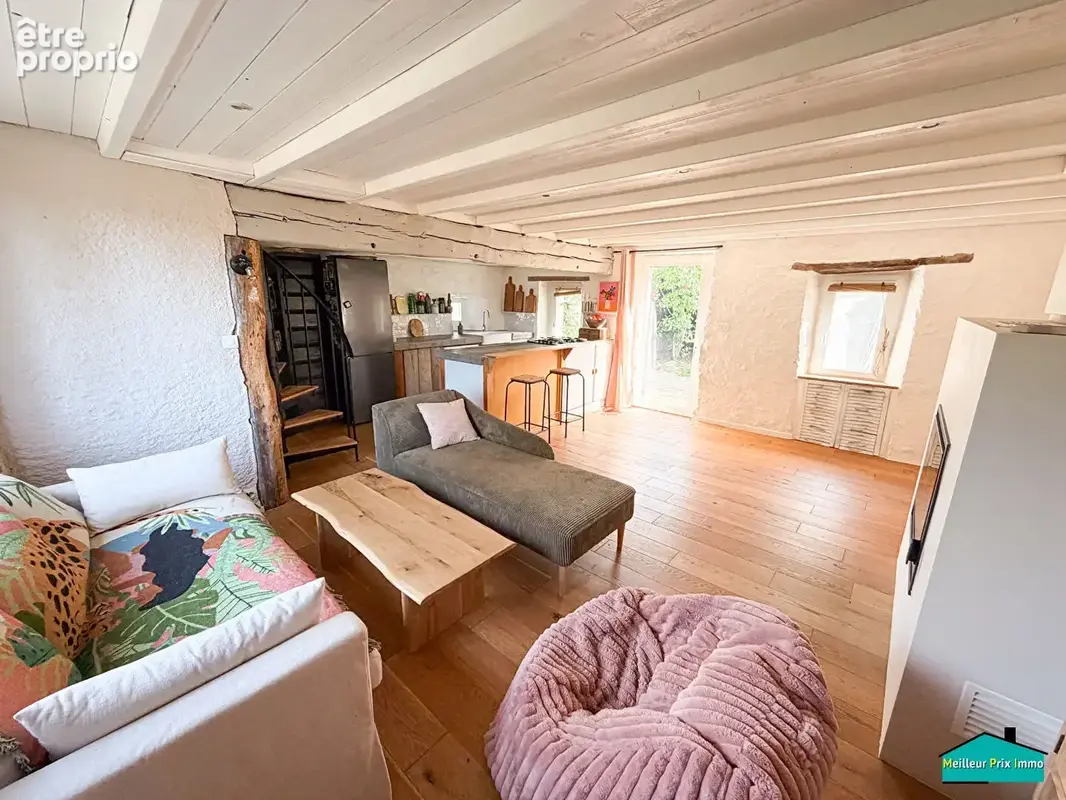 Maison en pierre, du charme et des beaux espaces extérieurs. - photo 3