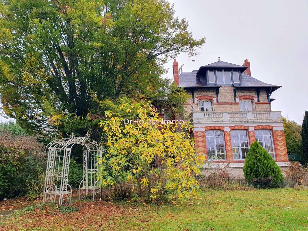 Maison à SERGINES