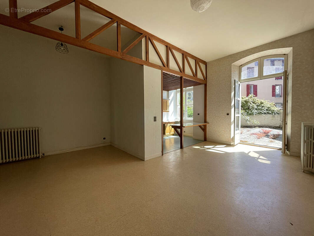 Appartement plain pied avec terrasse centre ville - photo 2