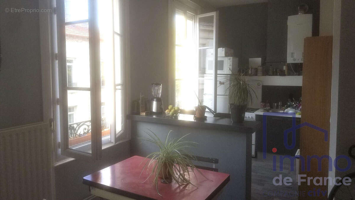 Appartement à SAINT-ETIENNE