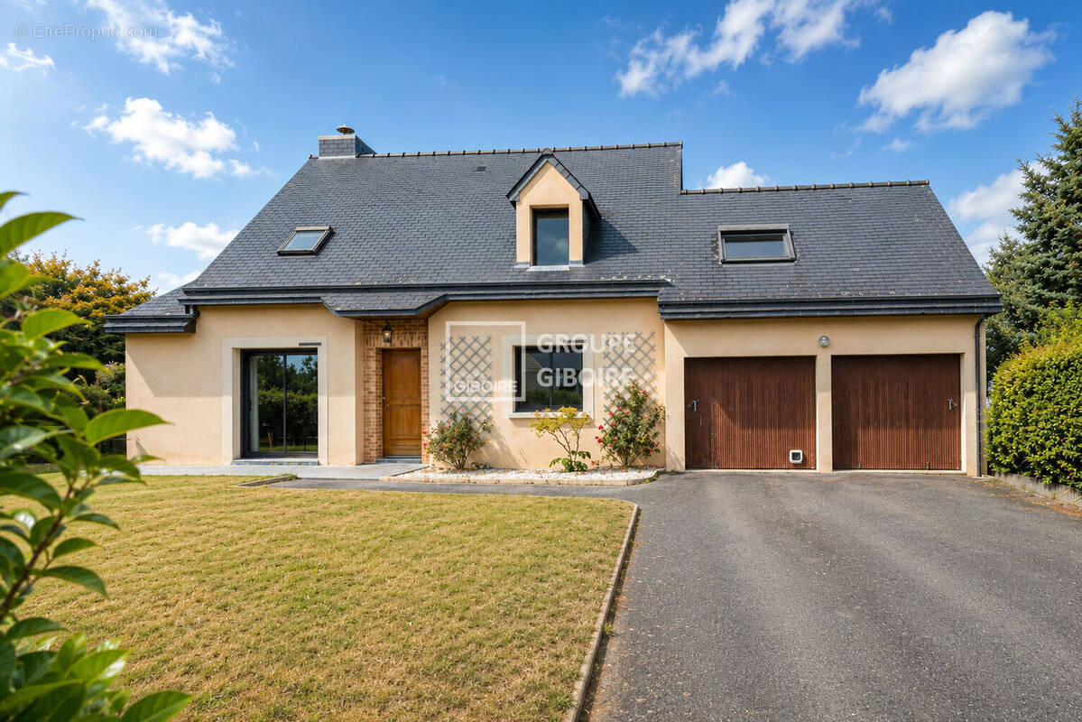 Maison à NOYAL-SUR-VILAINE