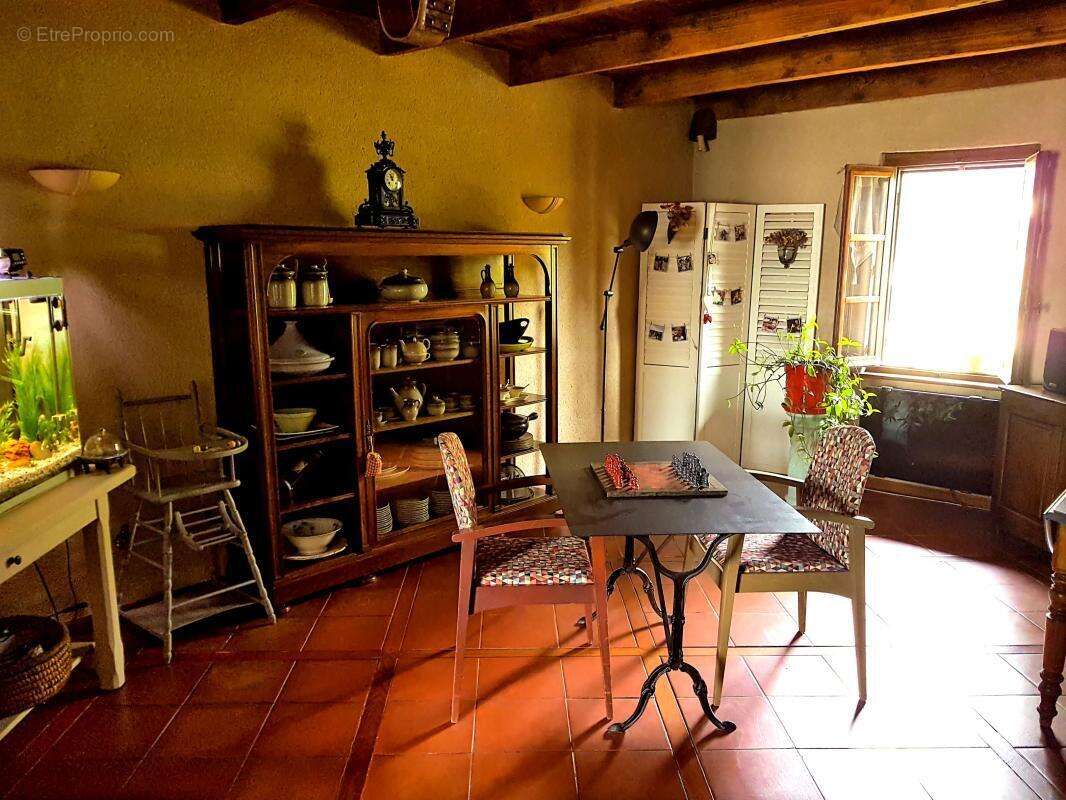 Maison à CHANOZ-CHATENAY