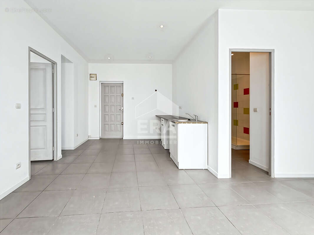 Appartement 41m² à marseille 4e arrondissement - photo 2