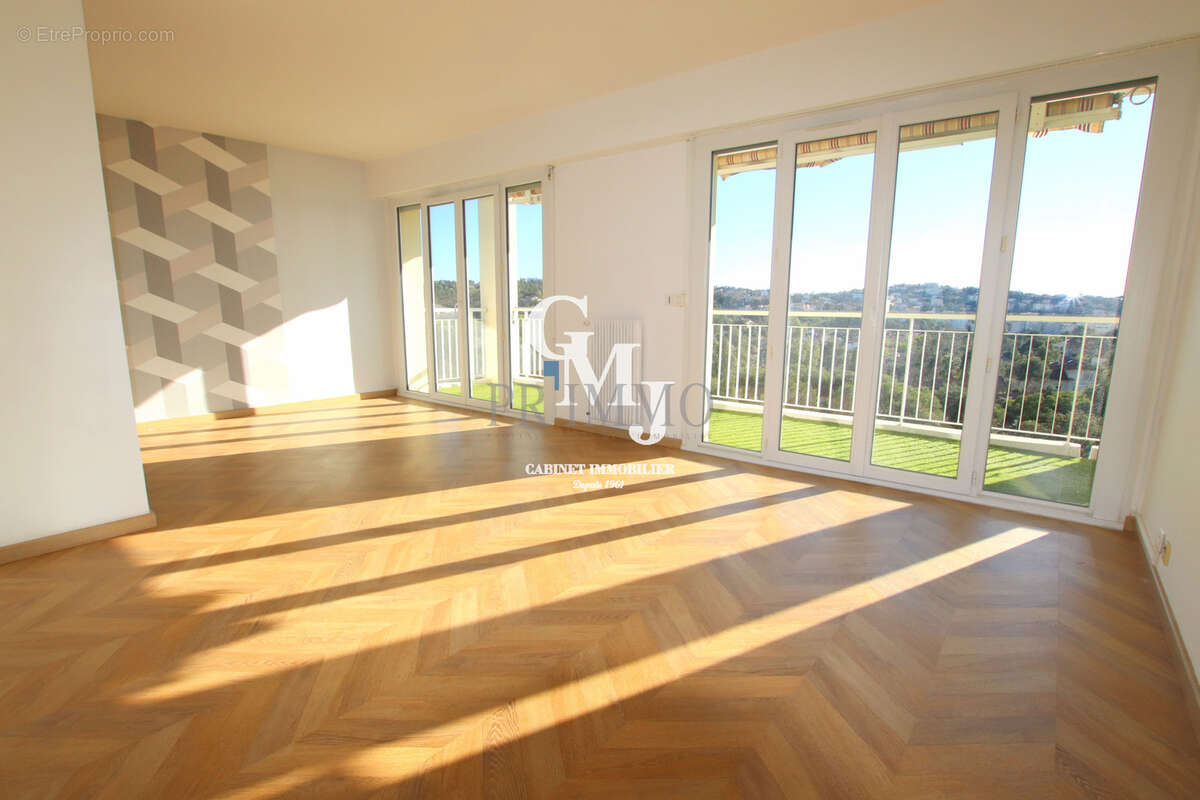 Appartement à SAINT-RAPHAEL