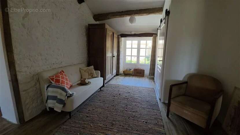 À vendre : maison de campagne de T4, jardins,  granges à Droux (87) - photo 16