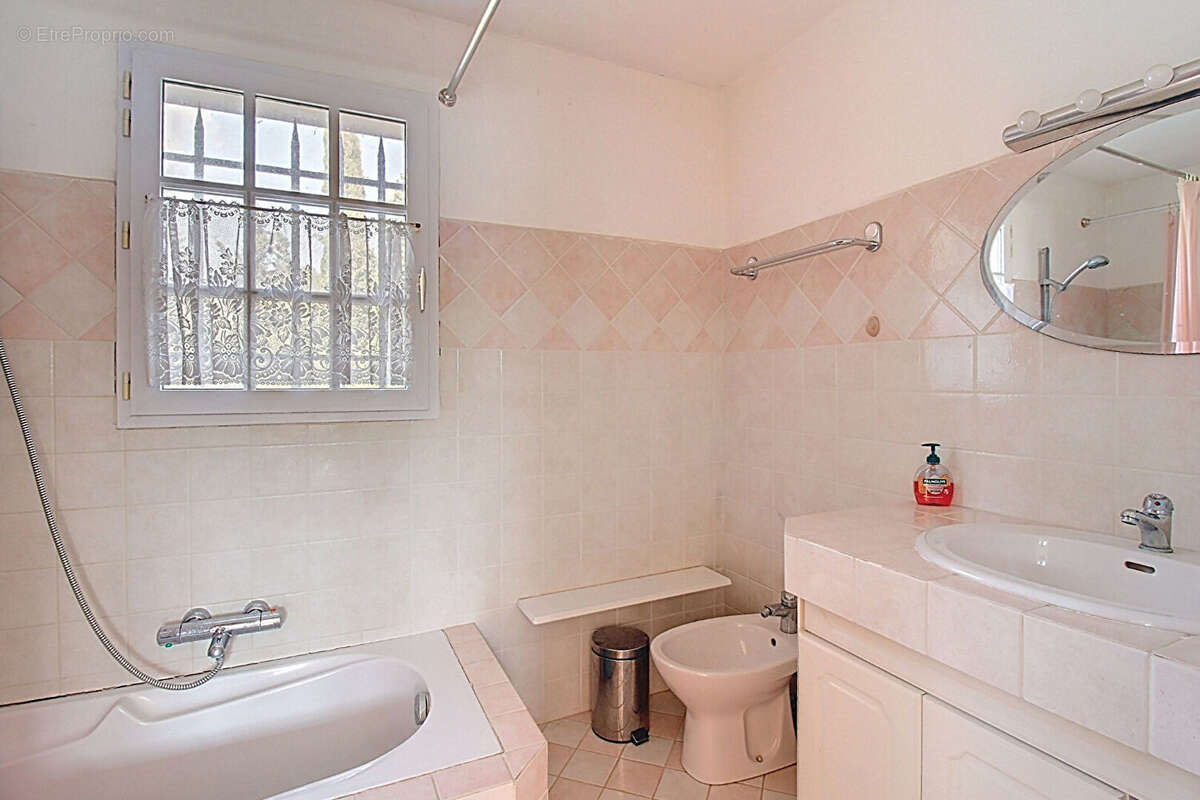 Maison à TRANS-EN-PROVENCE