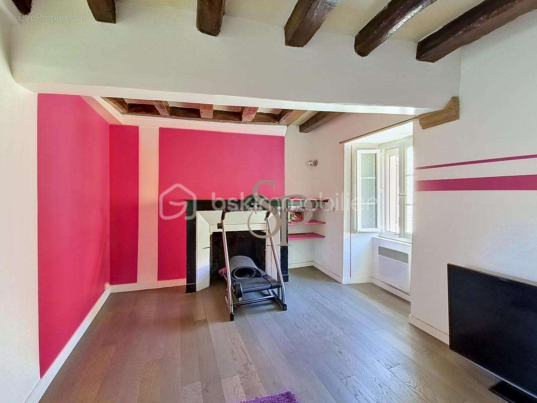 Maison à LORREZ-LE-BOCAGE-PREAUX