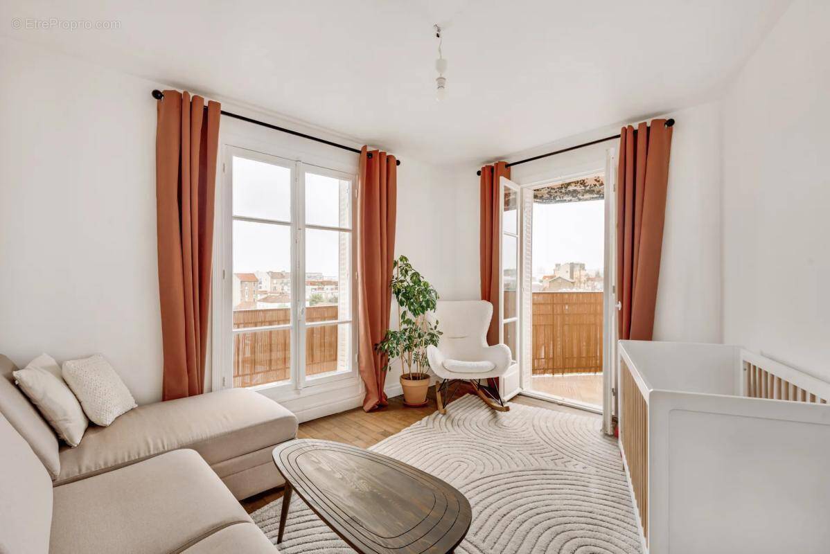 Appartement à ISSY-LES-MOULINEAUX