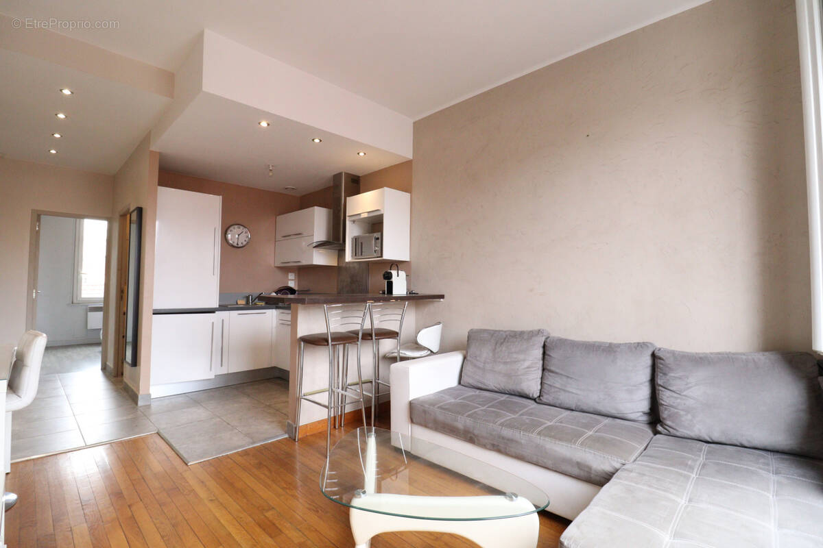 Appartement à LYON-8E