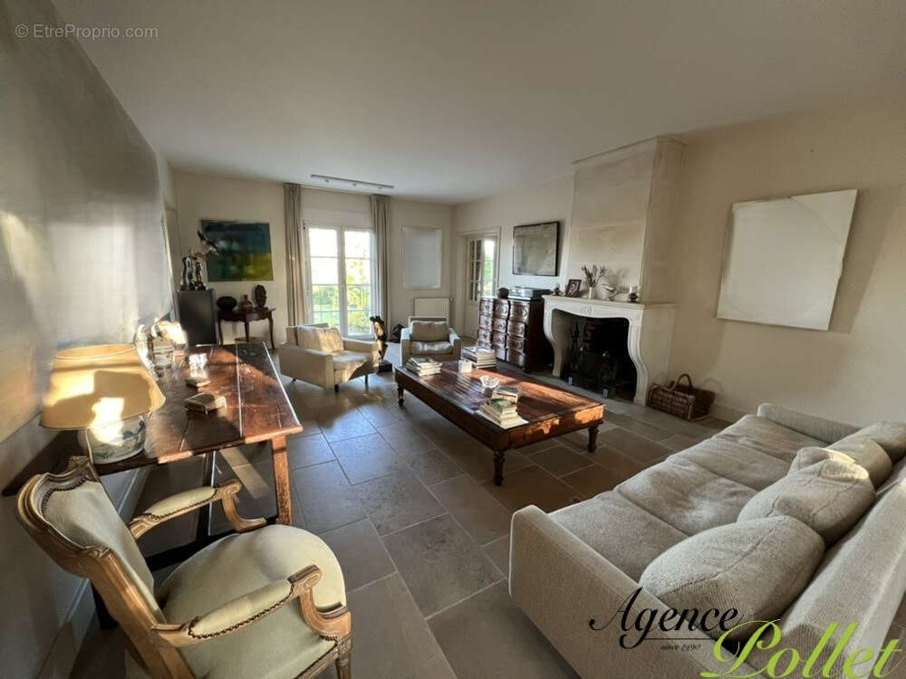Maison de standing, sous-sol, parc arboré,piscine, vue canal - photo 3