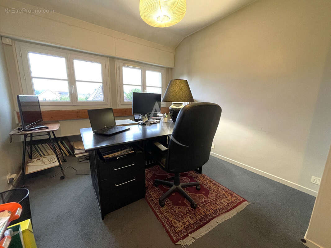 Maison à OZOIR-LA-FERRIERE