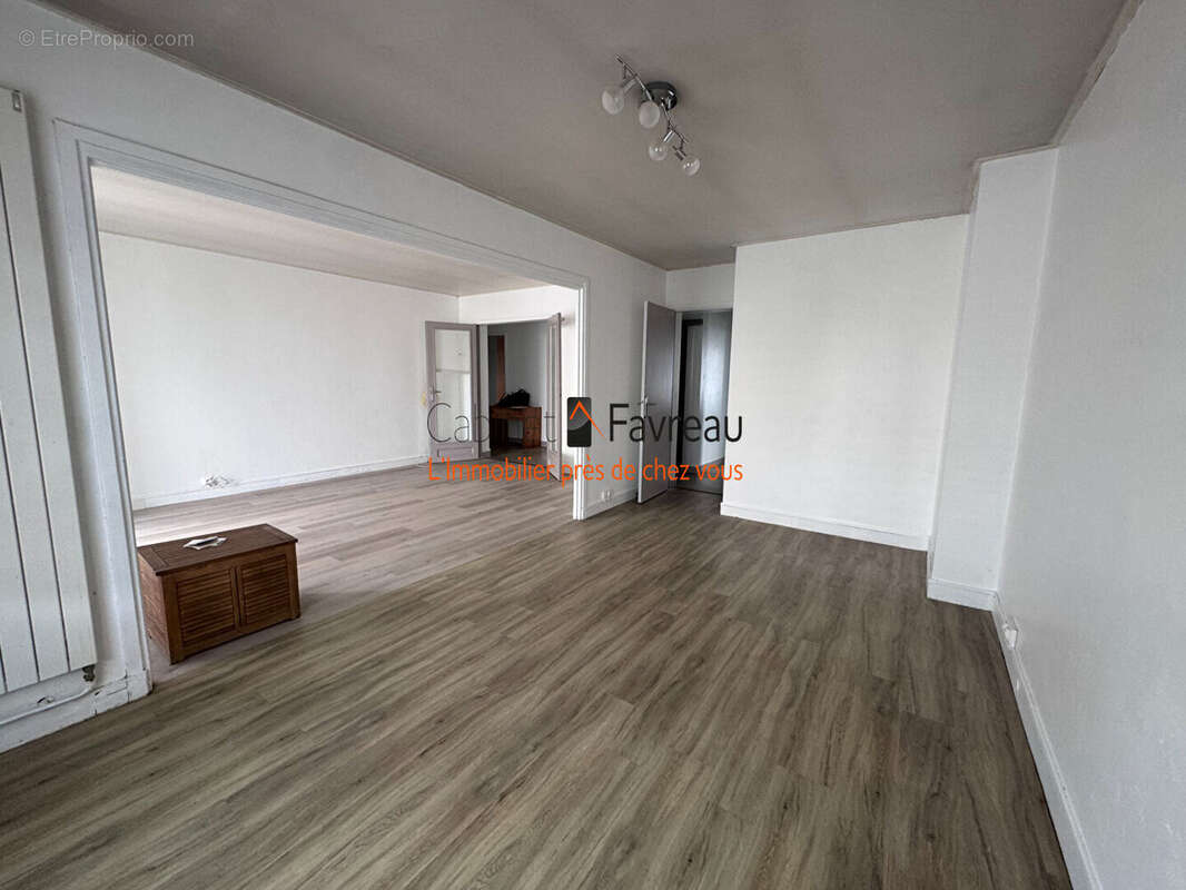 Appartement à L'HAY-LES-ROSES