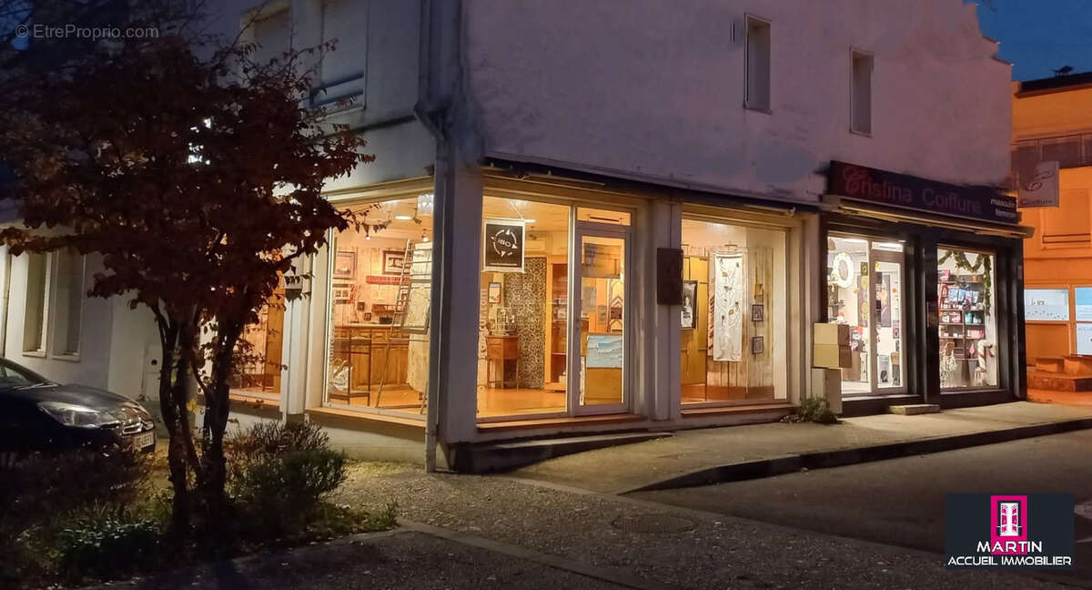 Commerce à LEGUEVIN