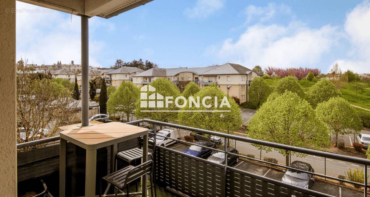 Appartement à ONET-LE-CHATEAU